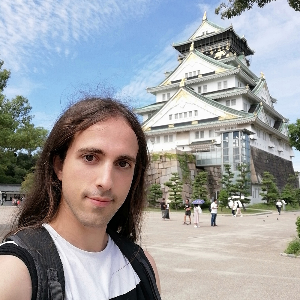 国内各地を訪ね、日本を満喫。